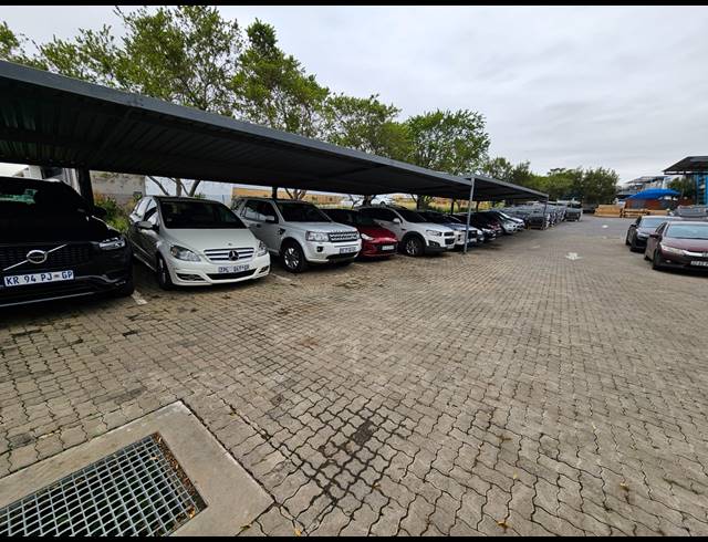 2,600M² FACTORY FOR SALE IN LANSERIA